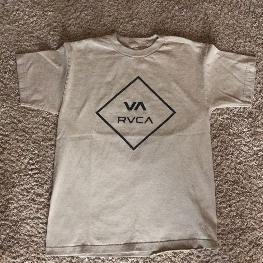RVCA men’s medium shirt